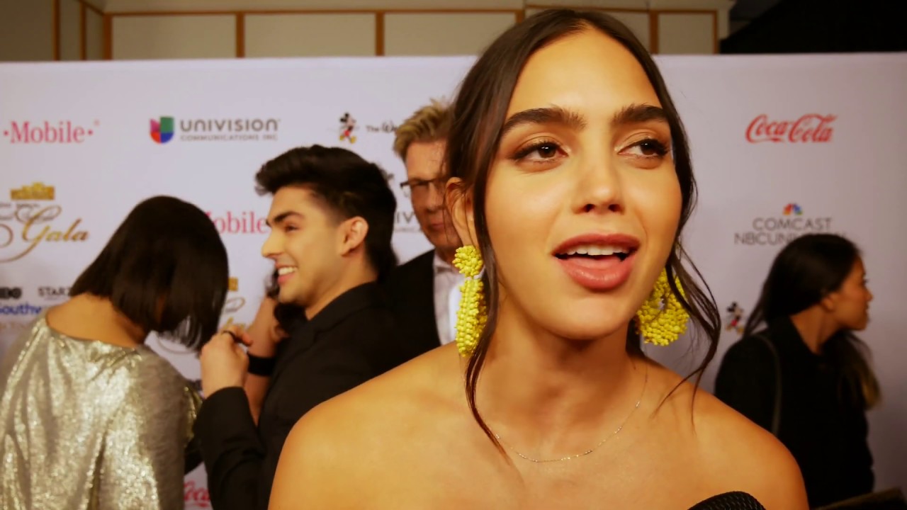 Melissa Barrera of Vida at the NHMC Impact Awards - YouTube
