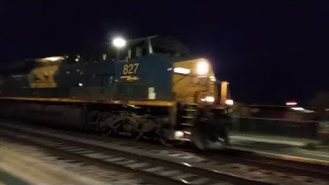 [CSXT]827 GE ES44AH & 281 GE CW44AC Leads Q031-17 SB Through Fay NC With 2nd Gen K5HL Horntaps
