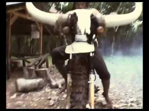Iklan AP Boots Tersiksa Lagi