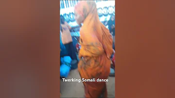 Cool Somali twerk