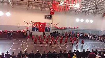 Vatan Marşı 23 Nisan Gösterisi