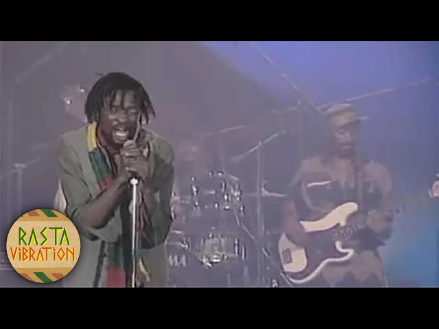 Lucky Dube - In His Early Career Years (Live In Concert) class=