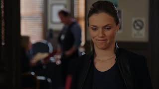 Hailey Returns to the 21st District and Trudy Protects Her Drinks | Chicago PD 4x21
