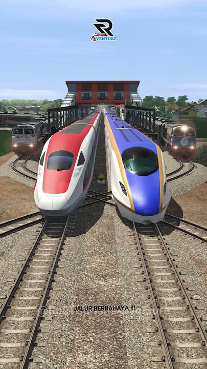 2 Kereta Api Panjang Disusul 2 Kereta Api Cepat Dekat Stasiun #railroad #train #railway #automobile