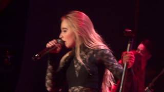 Sabrina Carpenter-On Purpose Clip(Live)