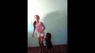 Eu Dançando com minha irmã amor ou litrão ♥️💋