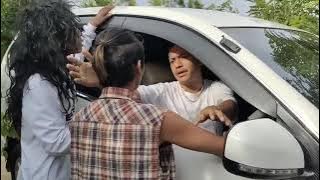 Download lagu Intel goes undercover to confront thugs who frequently extort money from residents!! Battered and...