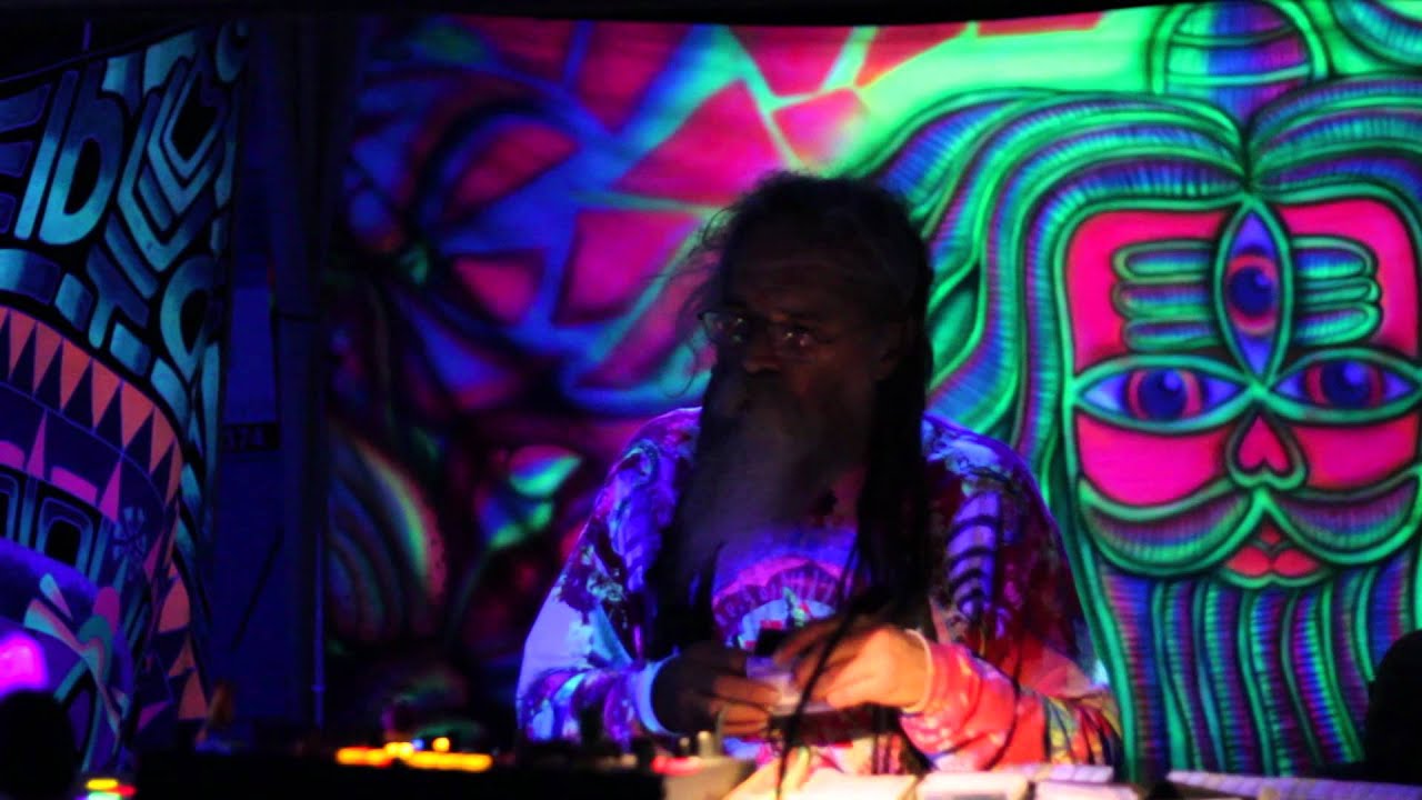 Goa Gil Beach Party by Noize Conspiracy & Cyberians - Cyprus 2012