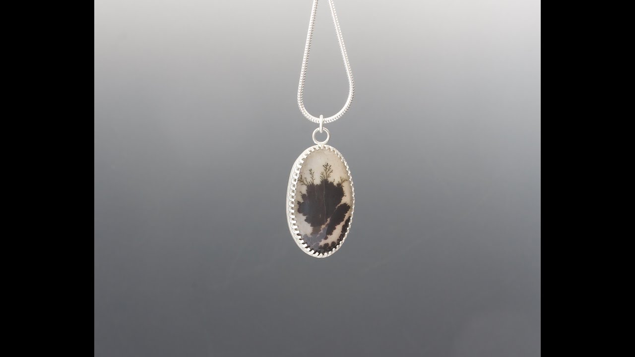 Подвеска из дендритного агата