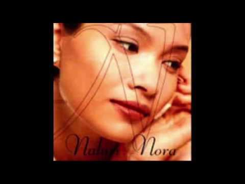 Winkelen voor nieuwjaarsspullen en het huis versieren - Simpel geluk voor de armen.