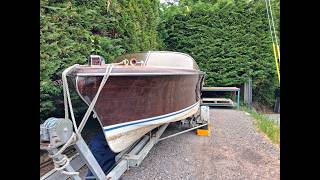 19ft 1950's Chris Craft Capri- Vespa