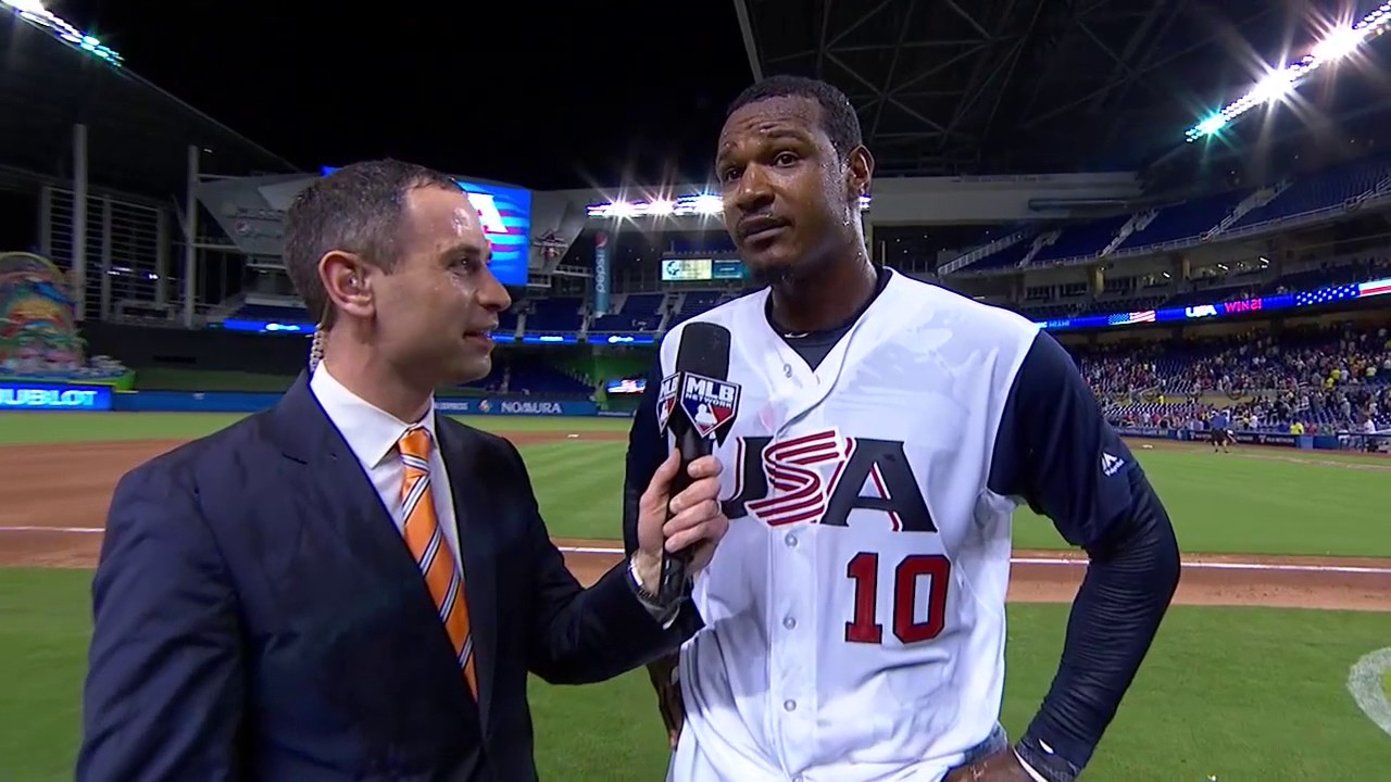 Adam Jones' INSANE catch for United States in 2017 World Baseball Classic!!  