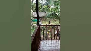 Di depan Rumah Jalan Menuju Kuburan