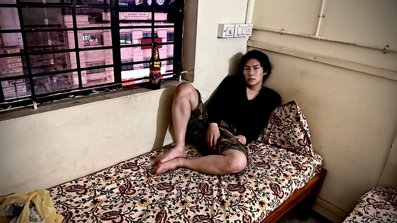 インドで1番安いホテルに泊まったら、まるで監獄やった…