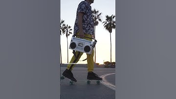 Explaining the Physics Behind Radio Waves!