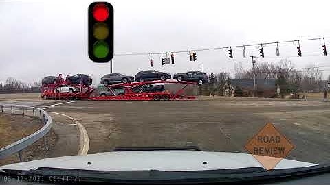 Two Vehicle Run a Red light seconds apart from each other Dashcam