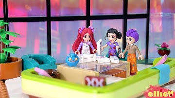 Couch couch couch! Making comfy pajamas for the KPOP Demon Hunters | LEGO minidoll build & paint