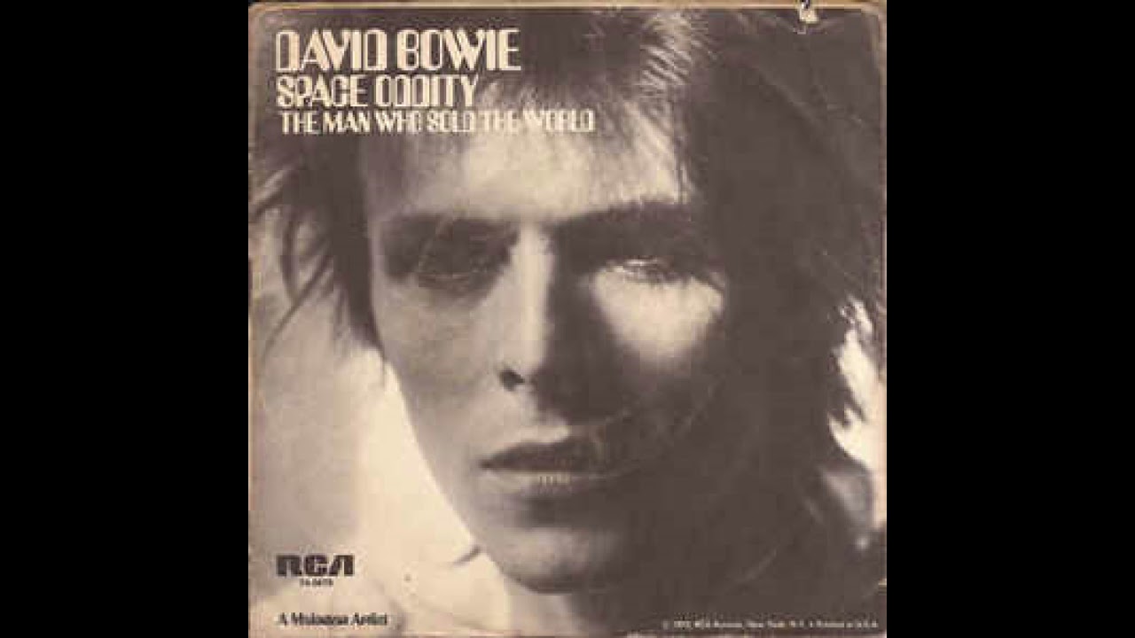 Man sold the world bowie. David Bowie the man who sold the World. Space Oddity Дэвид Боуи. David Bowie - laughing with Liza the Vacalion and deram Singles 1964-1967.