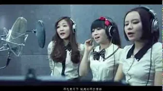 花开半夏 MV - 爱朵女孩 高清 (插曲 - 微电影: 身度) 花开半夏 MV - 爱朵女孩 高清 (插曲 - 微电影: 身度)