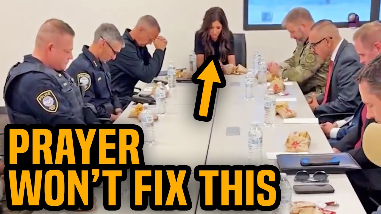 Kristi Noem forces them to pray
