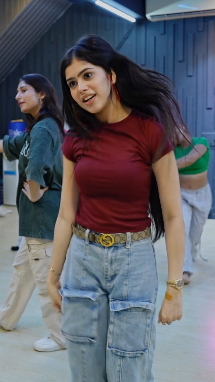 Kani Pelli cheskonu   #telugu #telugusongs #dance #shorts #kanipellicheskonu