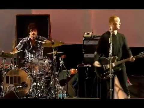 Queens Of The Stone Age- Go With The Flow