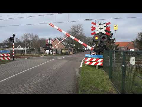 Dutch railroad crossing Vechten (Bunnik)