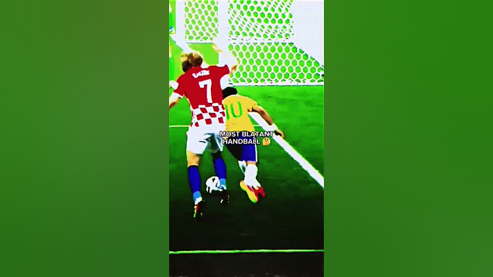 Most Blatant Handball 🤔