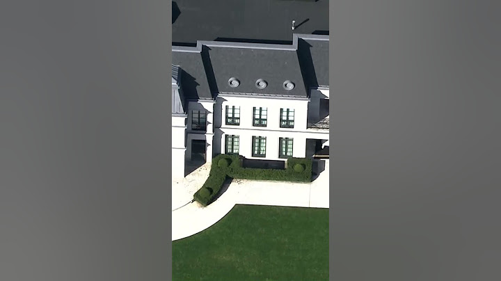 Shooting outside of Drake's Bridle Path mansion, 1 person seriously injured