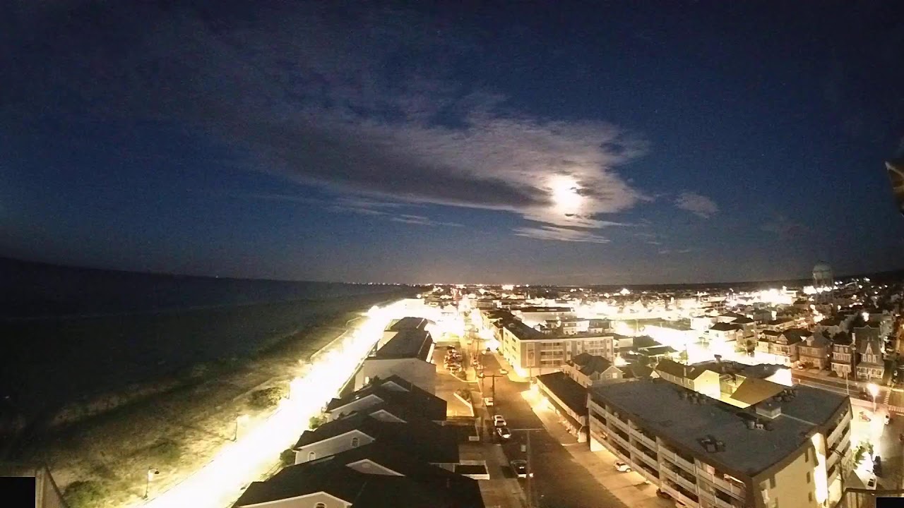 Sea Isle City Promenade Cam at 34th Street live camera thumbnail