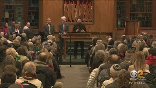 Bloomfield community gathers to support synagogue targeted in attack