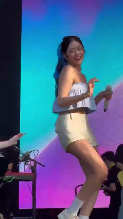 yujin's twerking in heya dance🔥 lollapalooza #shorts #kpop  #heya #yujin #lollapalooza #ive