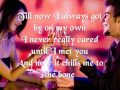 Alone - Heart lyrics