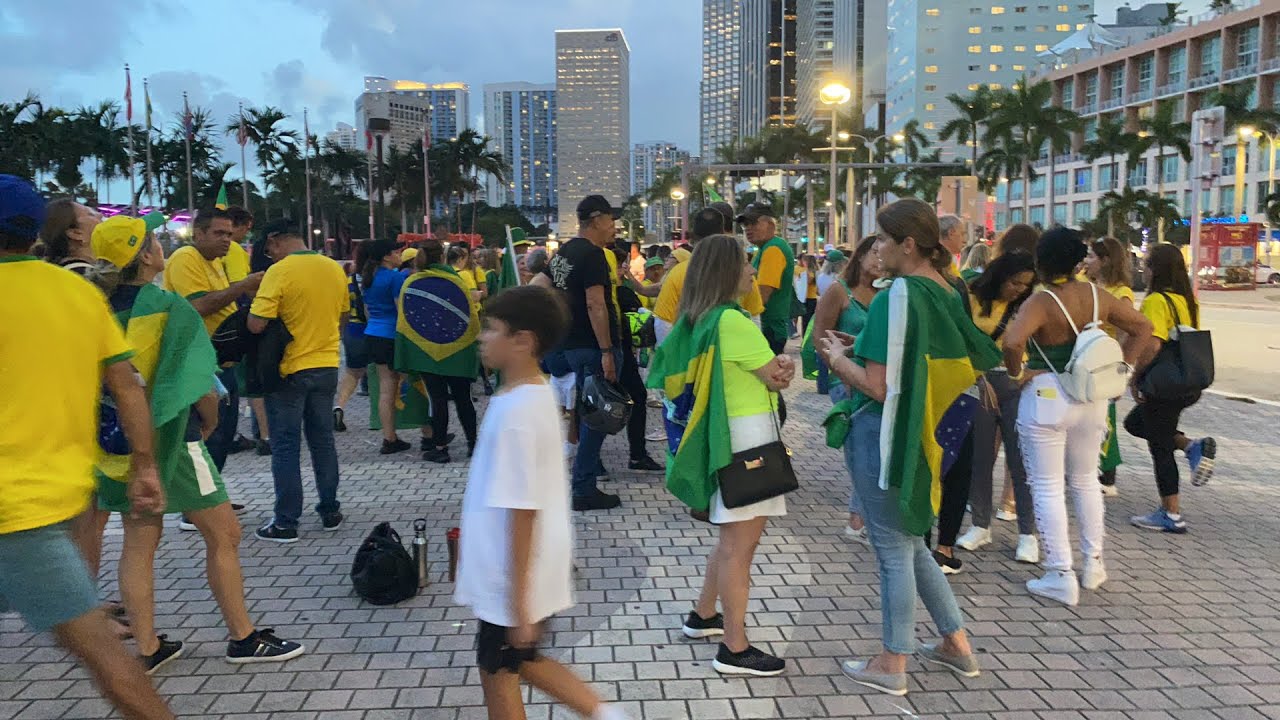 Brasileiros em Miami YouTube
