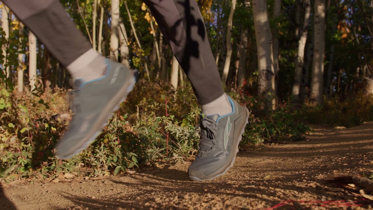 altra running lone peak