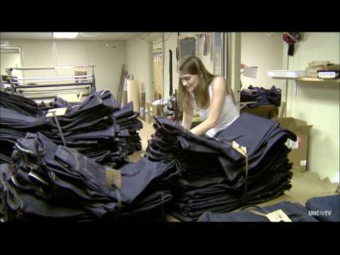 Video: Raleigh Denim Workshop Realizza Jeans Con Maestria E Ingegnosità Negli Stati Uniti
