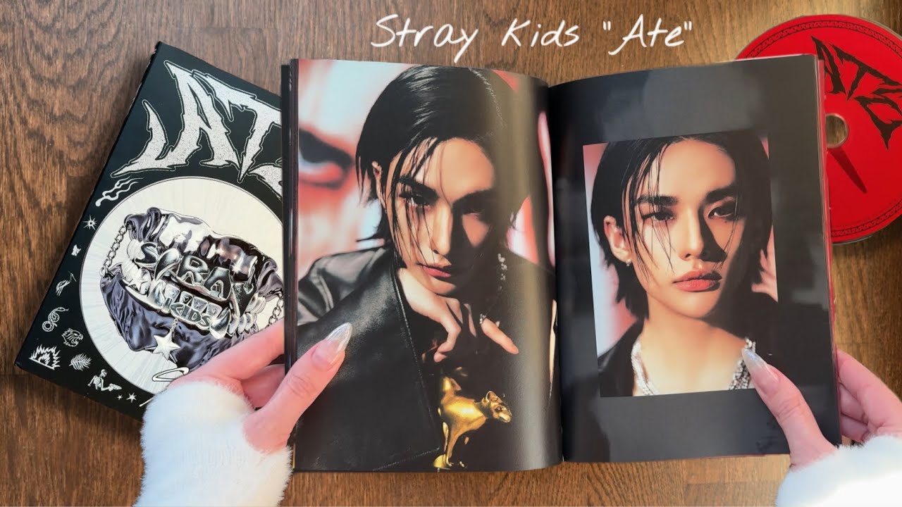 Unboxing Stray Kids (스트레이 키즈) Ate (chk chk ver.) - YouTube