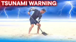 Download Lagu Extreme Weather Triggers MAYHEM At Bondi Beach! MP3