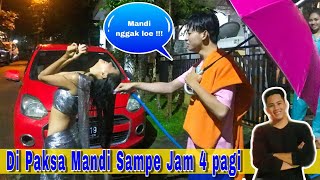 BLOOPERS TIP TIP BARSA part 1 - MANDI DI DEPAN RUMAH !!!