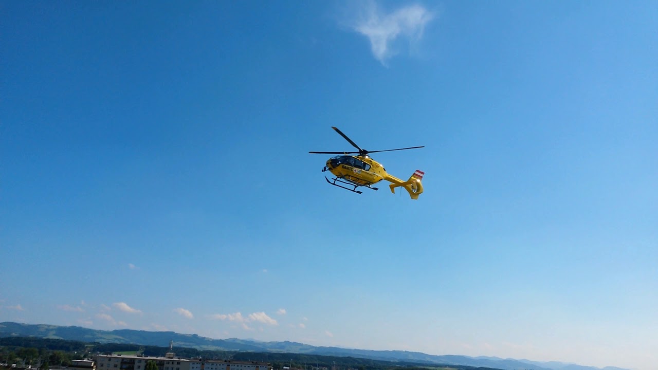 ÖAMTC Rettungshubschrauber - Landungen, Starts und Verletztenversorgung im Krankenhaus 09.07.2015