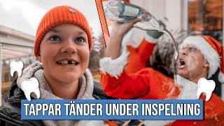 GRANNEN MÅNS TAPPAR TÄNDER UNDER INSPELNING - (Behind the scenes ''Nu är det jul'')