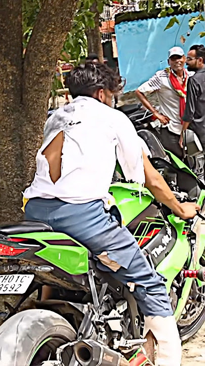 Bhikhari Public prank Video 😂 Kawasaki Ninja 🤑🏍️!!