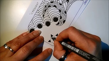 Daily Tangle - Crescent Moon