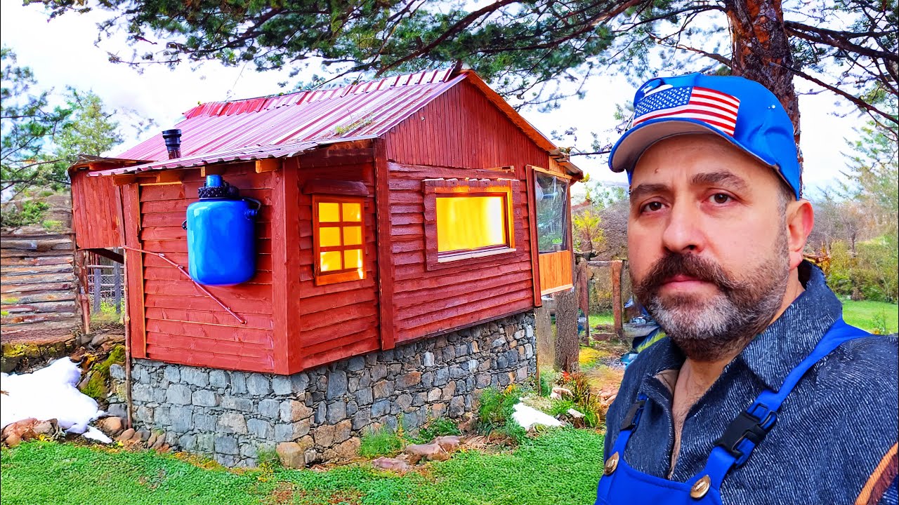 24 Hours alone in the forest hiding in a wooden house against freezing ...