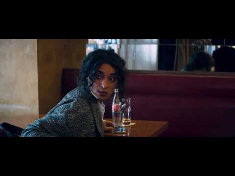 Quasi nemici - l'importante è avere ragione - clip - "selfie"