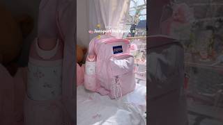 Packing my jansport backpack for school 🌸 #college #school #backpack #pink #whatsinmybackpack