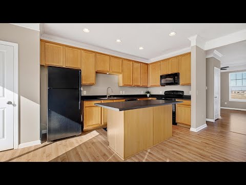 6335 Schooler Drive, Whitestown, IN home video tour