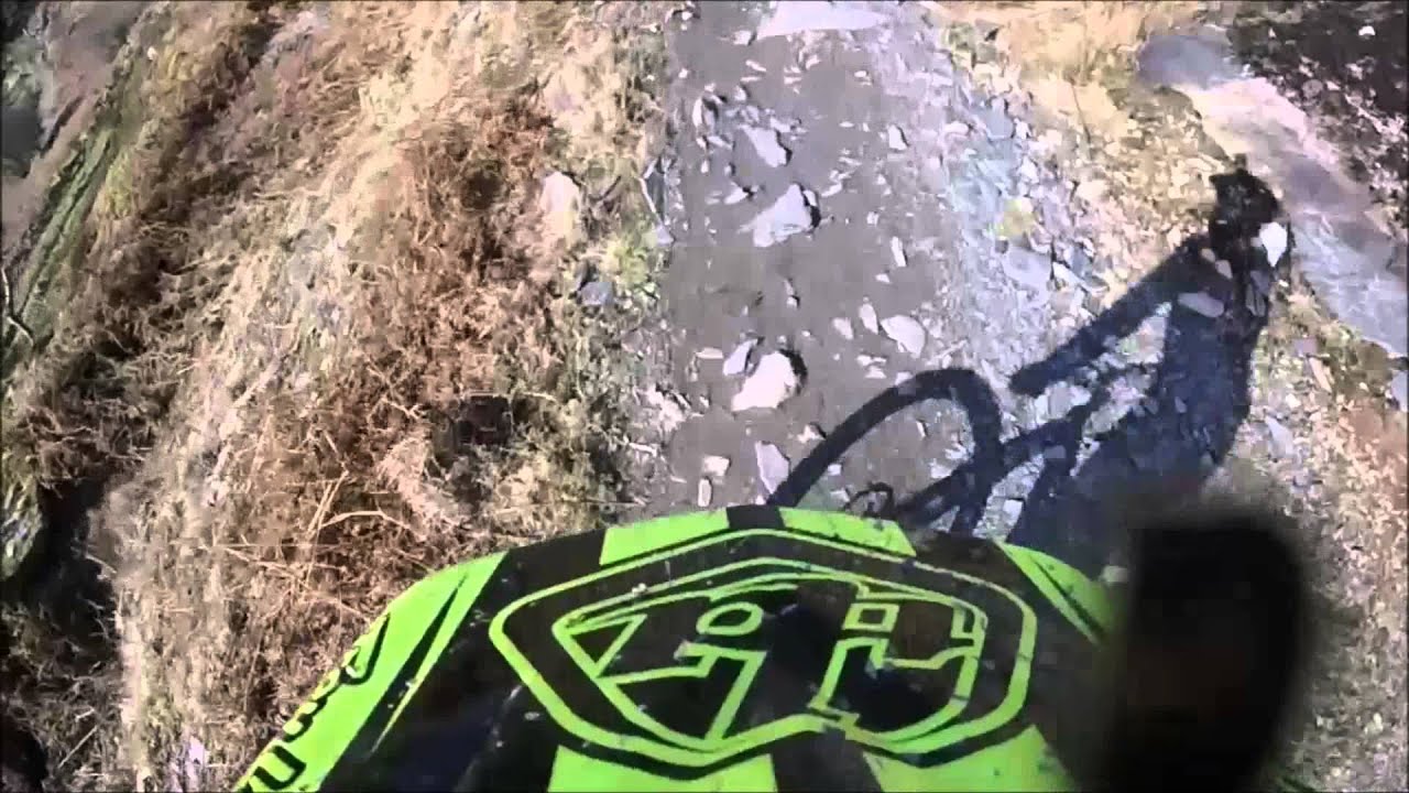 Antur Stiniog Red to Jumps (casing em all)