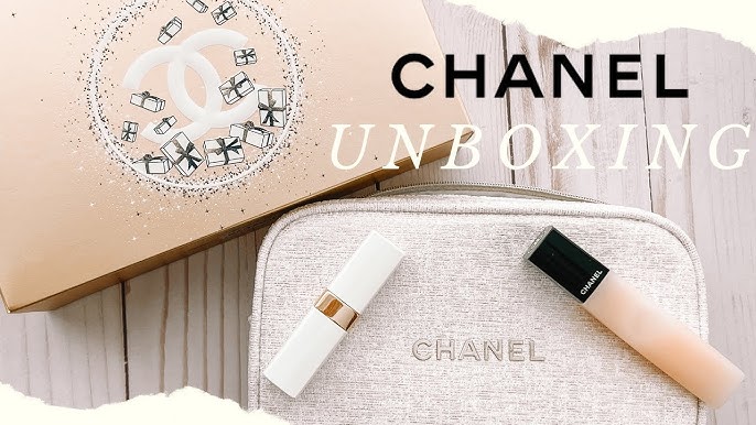 NEW CHANEL BEAUTY GIFT WITH PURCHASE 🎁 #chanel #chanelbeauty # chanelmakeupbag #chanelgift 