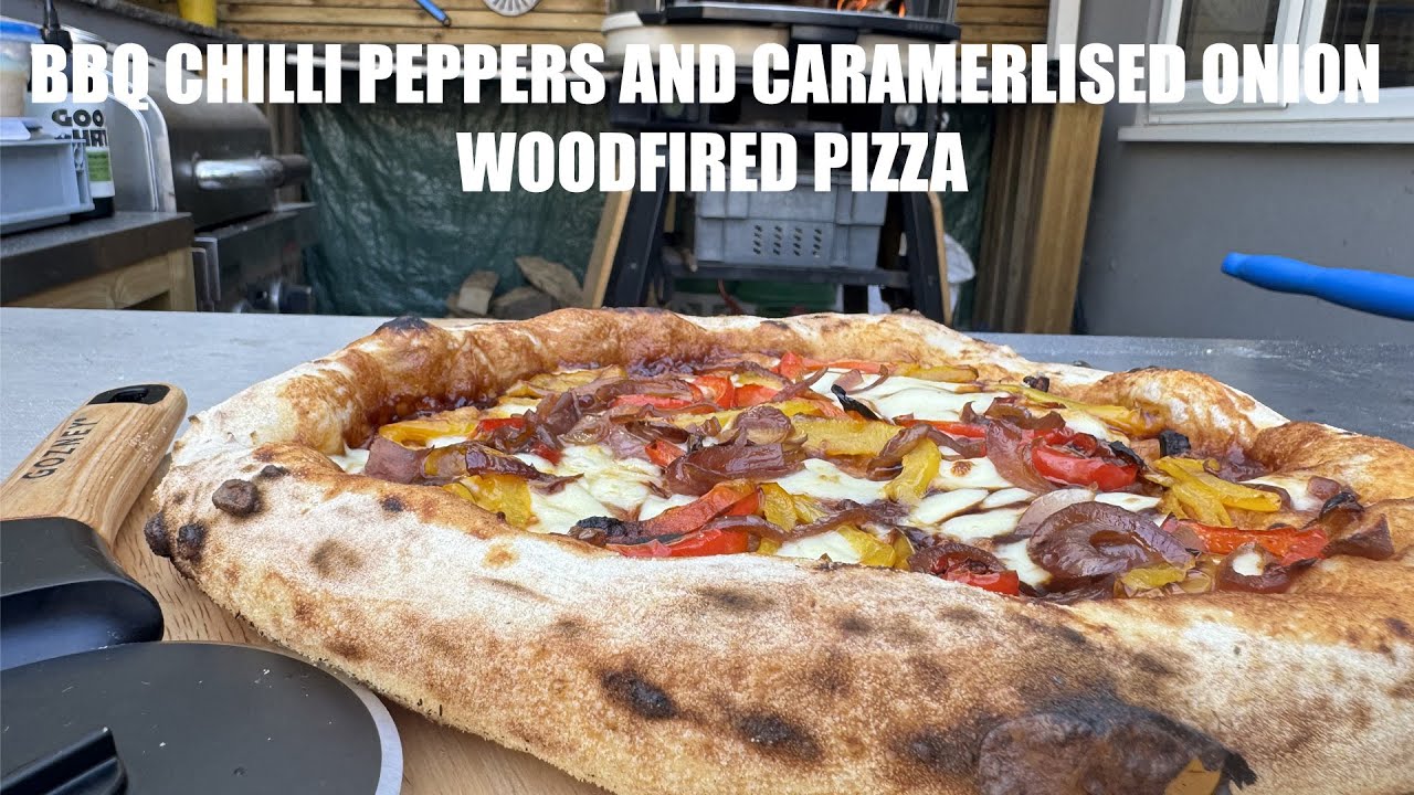 Ultimate Vegetarian BBQ Pizza – Caramelised Onion, Chilli Oil Peppers & Smoky Crust